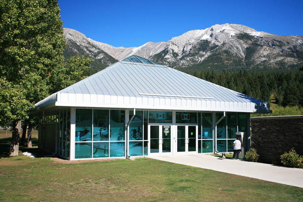 Travel Alberta Information Centre, Canmore