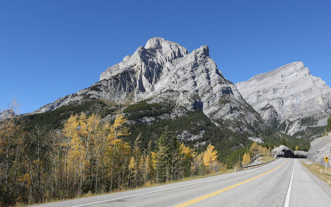 What is Kananaskis Country known for?