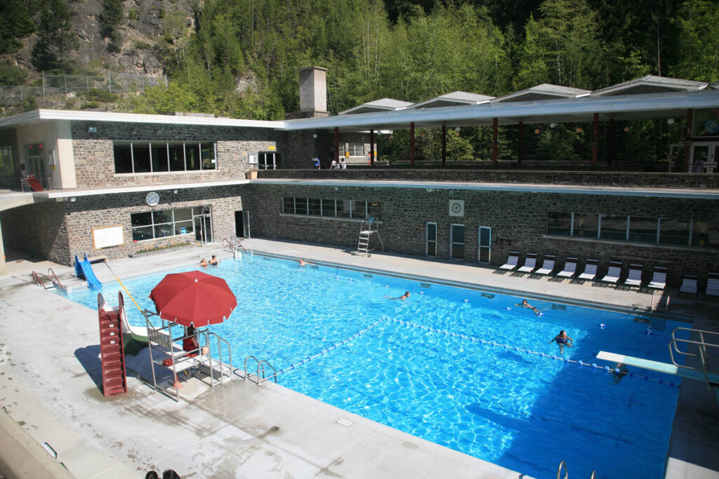 The hot springs are the main attraction at Radium.