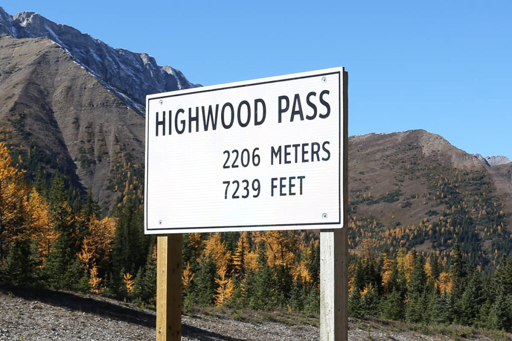Highway 40 across Highwood Pass is Canada’s highest highway.